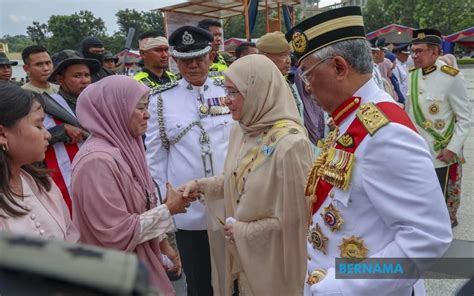 5. KERABAT DIRAJA 8.
